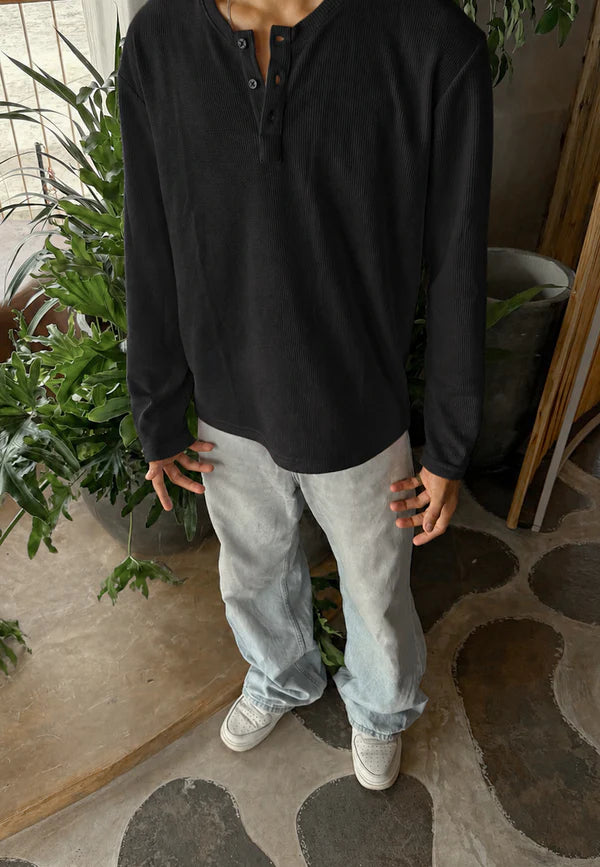 CLASSIC BLACK HENLEY