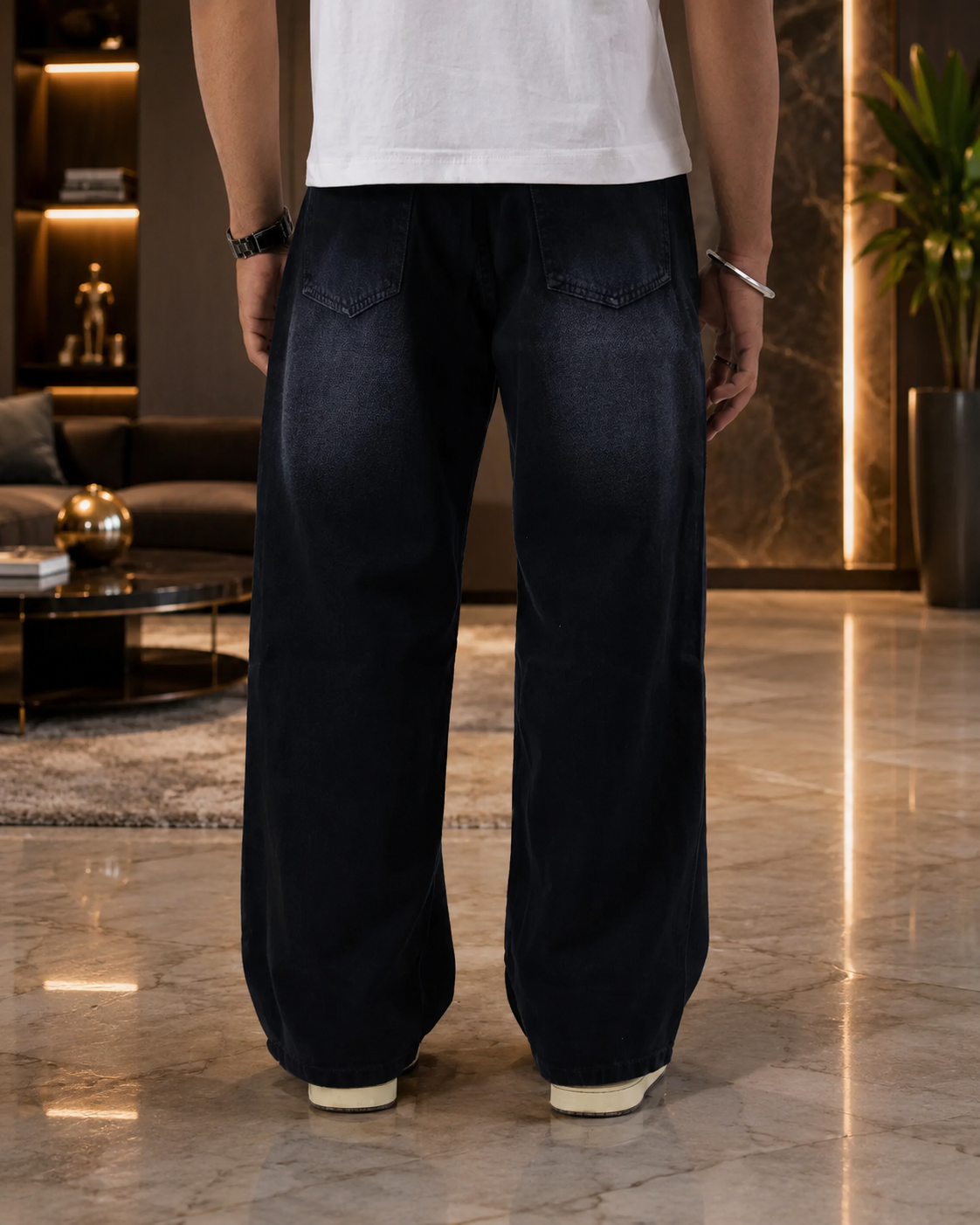 VINTAGE BLACK BAGGY
