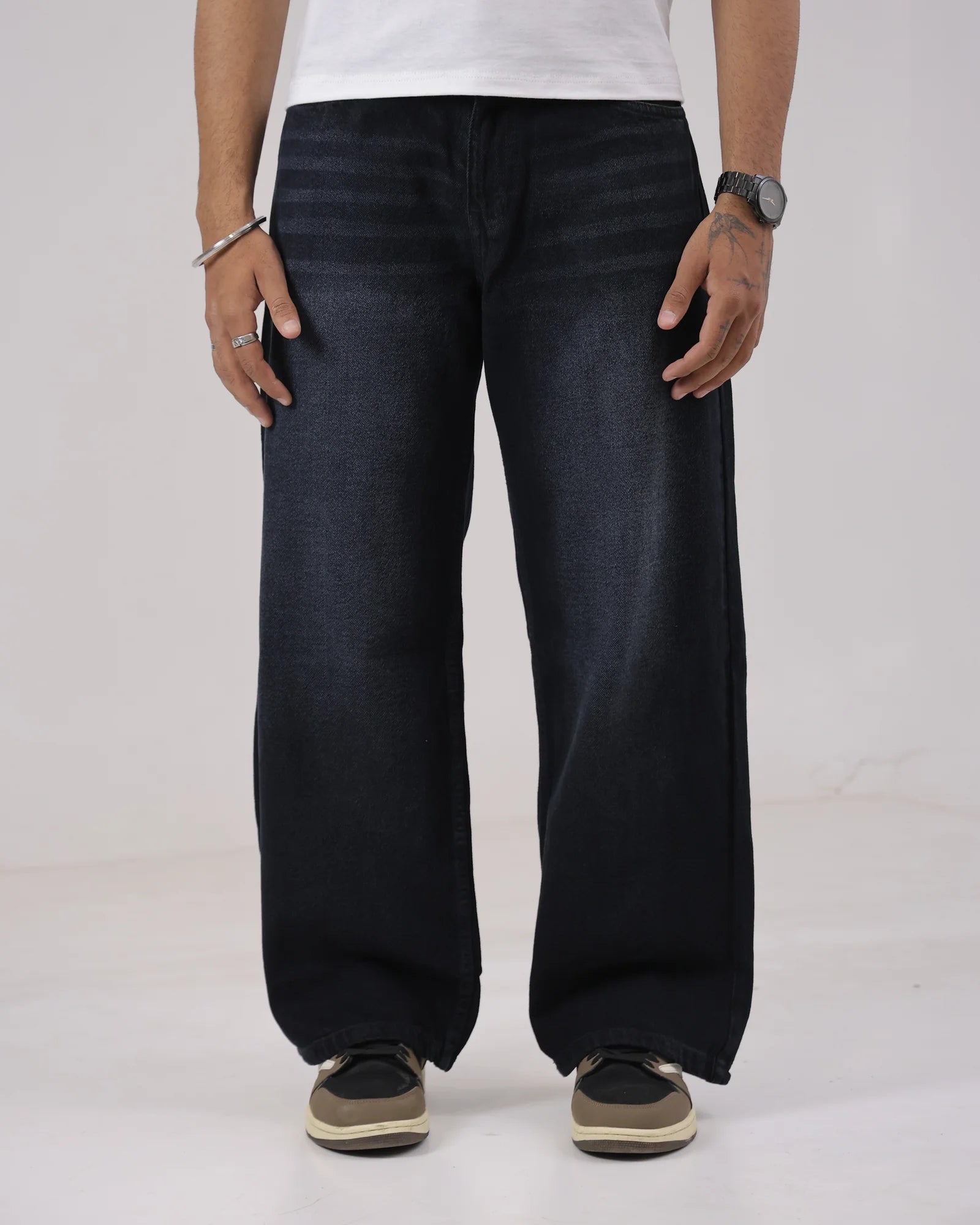 VINTAGE BLACK BAGGY